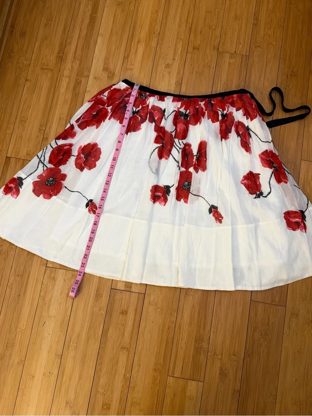 NWOT Anthropologie Mermaid White Red Floral Skirt Size S